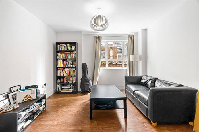 1 Bedroom Apartment To Rent In Carthusian Street, EC1M