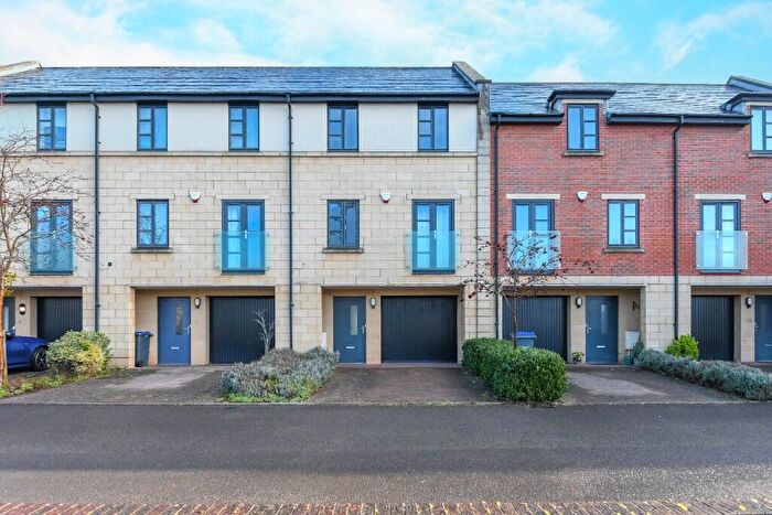 4 Bedroom Town House For Sale In Waterside Mews, Trowbridge, BA14