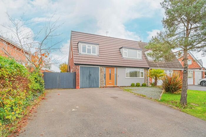 3 Bedroom Semi Detached House For Sale In Needlers End Lane, Balsall Common, CV7