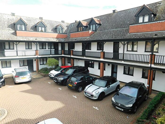 2 Bedroom Flat To Rent In Pryors Court, Baldock, SG7