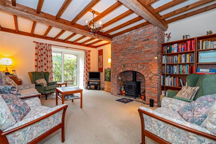 3 Bedroom Barn Conversion For Sale In The Corner House, Kingsway, Nettleham, Lincoln, LN2