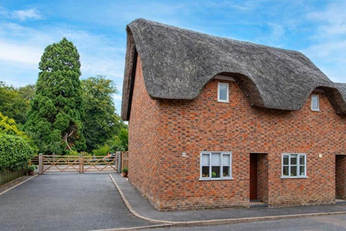 2 Bedroom End Of Terrace House For Sale In Church Lane, Welford, Northamptonshire, NN6