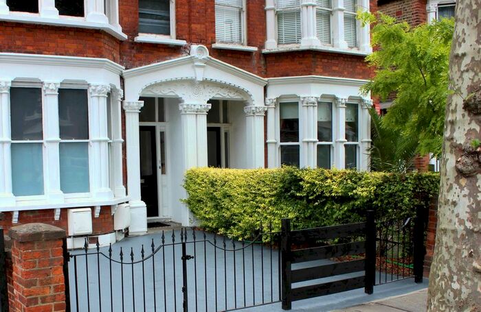 1 Bedroom Flat To Rent In Inchmery Road, Catford, SE6