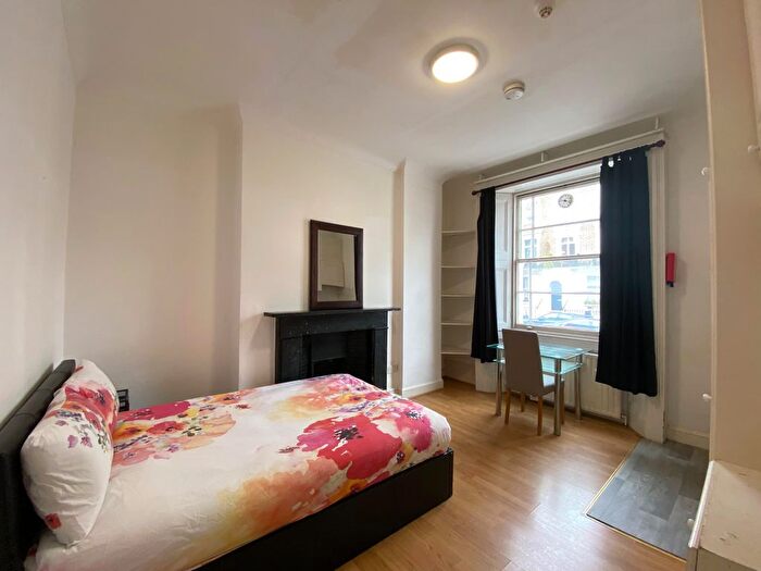 Studio To Rent In Oakley Street, London, SW3