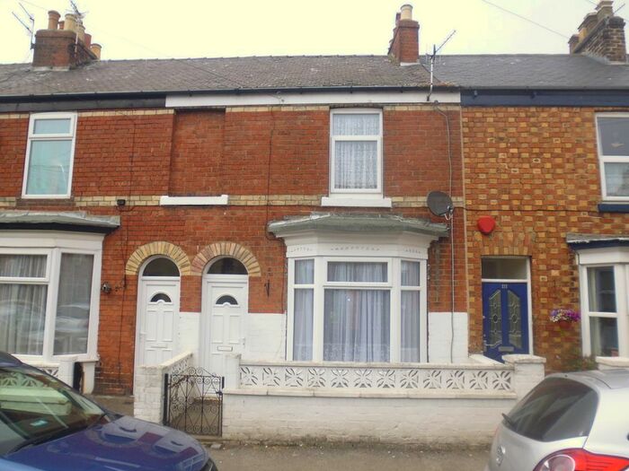 2 Bedroom Terraced House To Rent In Hoxton Road, Scarborough, YO12