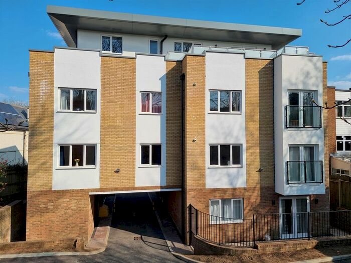 1 Bedroom Flat To Rent In Princes Road, Redhill, RH1