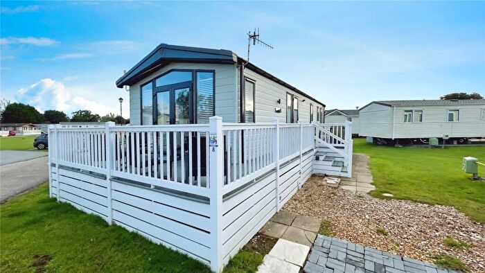 2 Bedroom Mobile Home For Sale In Vinnetrow Road, Runcton, Chichester, PO20