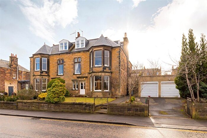 4 Bedroom Apartment For Sale In Cluny Gardens, Edinburgh, EH10