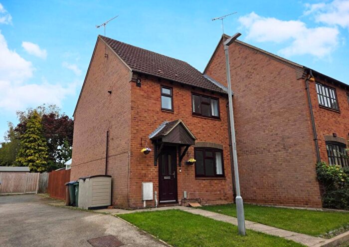 3 Bedroom End Of Terrace House For Sale In Angels Close, Winslow, MK18