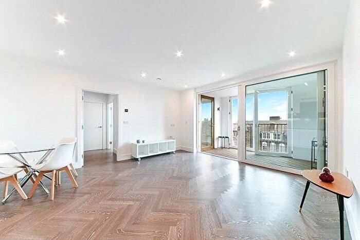 1 Bedroom Flat To Rent In Bronze House, , Sterling Way, Islington, London, N7