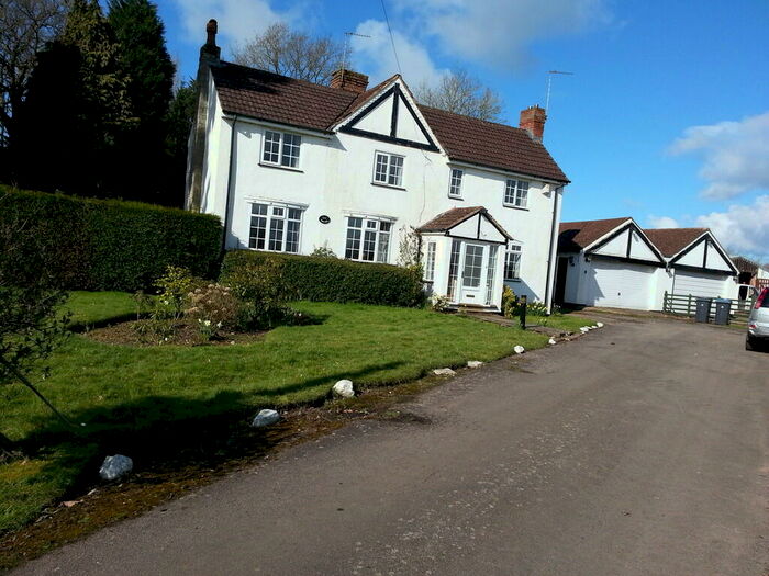 4 Bedroom Detached House To Rent In Coweswood Lane, Earlswood, B94