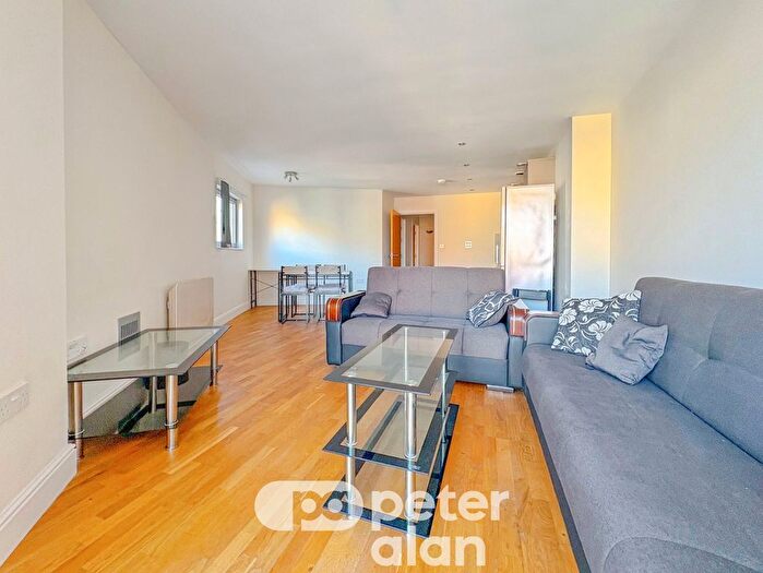 2 Bedroom Flat To Rent In Bute Terrace, Cardiff City Centre, Cardiff, CF10