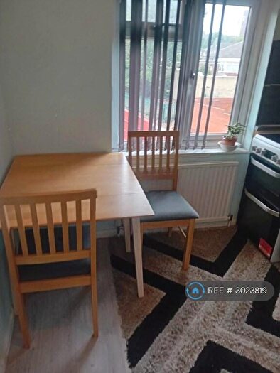 1 Bedroom Semi Detached House To Rent In Clough Street, Leeds, LS27
