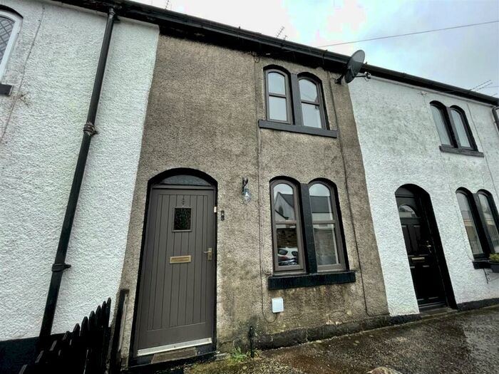 2 Bedroom House To Rent In Highfield Road, Clitheroe, BB7