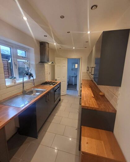 3 Bedroom Terraced House To Rent In Preston Road, Birmingham, B26