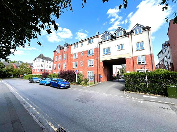 1 Bedroom Flat For Sale In Turberville Place, Off Ansells Way, Central Warwick (Nr Sainburys & Race Course), CV34