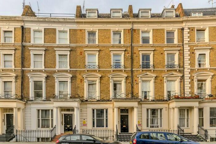 2 Bedroom Flat To Rent In Collingham Place, South Kensington, London, SW5