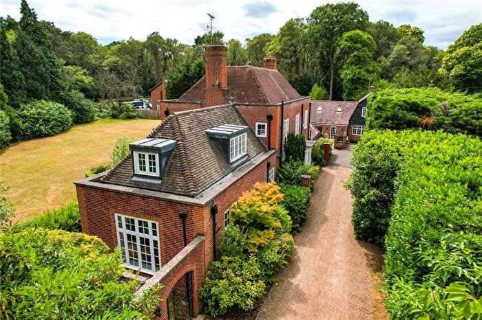 5 Bedroom Detached House For Sale In Burwood Road, Walton-On-Thames, KT12