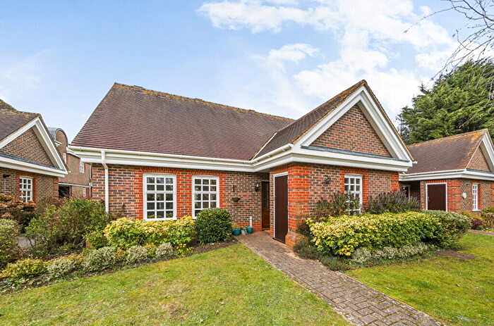 3 Bedroom Retirement Property For Sale In A Whybrow Gardens, Castle Village, Berkhamsted, HP4