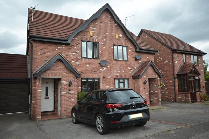 2 Bedroom Semi-Detached House To Rent In Bampton Court, Gamston, Nottingham, Nottinghamshire, NG2