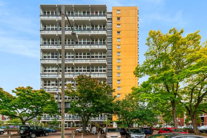 2 Bedroom Flat To Rent In Ethelburga Tower, SW11