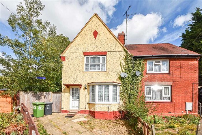 2 Bedroom Semi-Detached House For Sale In Birchfield Road, Wellingborough, NN8