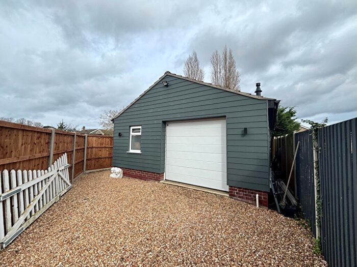1 Bedroom Detached Bungalow To Rent In Roughlands, Lakenheath, Brandon, IP27