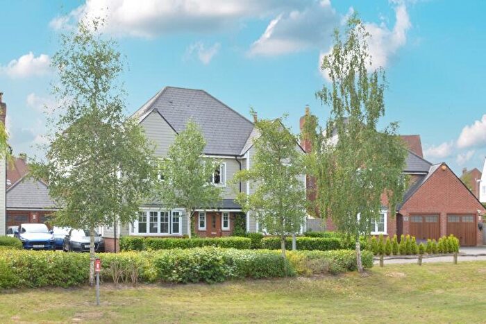 5 Bedroom Detached House For Sale In Kilnwood Close, Faygate, RH12