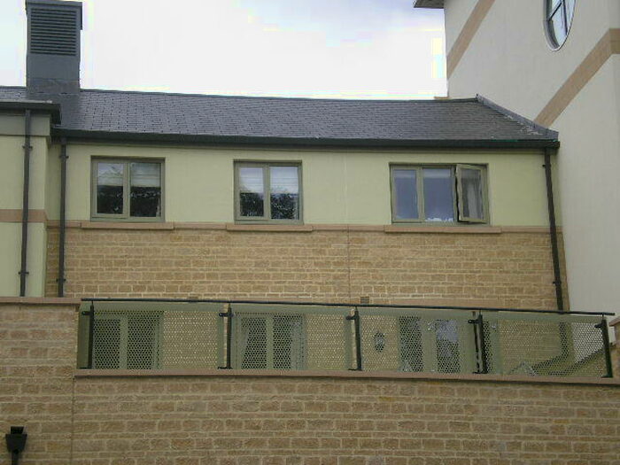 2 Bedroom Flat To Rent In Marriotts Walk, Witney, OX28