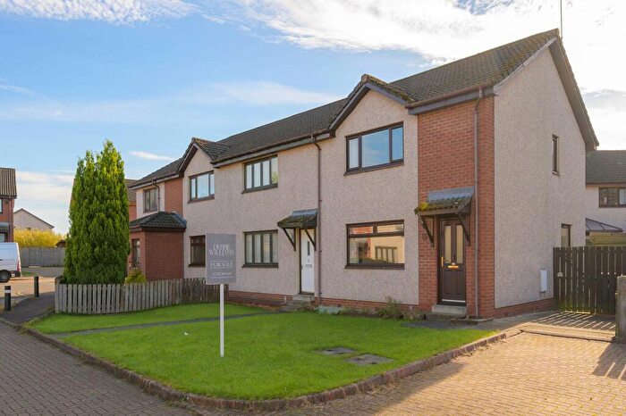 2 Bedroom End Of Terrace House For Sale In Hirst Court, Fallin, FK7
