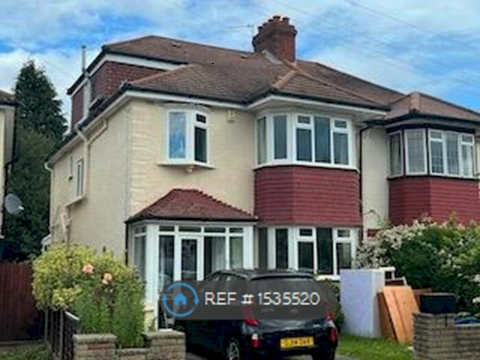 4 Bedroom Semi-Detached House To Rent In Hawkhurst Way, West Wickham, BR4