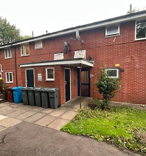 1 Bedroom Flat To Rent In Arreton Square, Manchester, M14