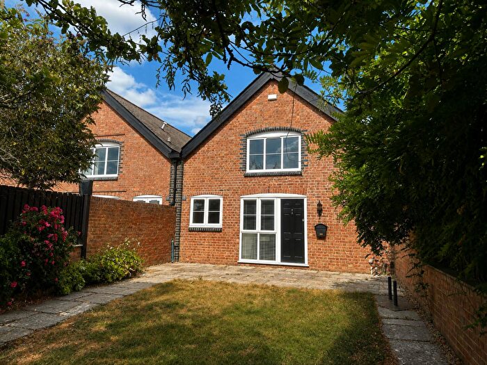 2 Bedroom Barn Conversion To Rent In Ledburn, Leighton Buzzard, LU7