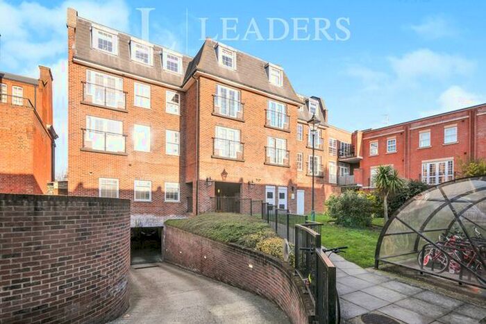 1 Bedroom Flat To Rent In Widmore Road, Bromley BR1