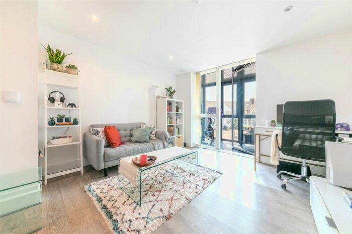 1 Bedroom Apartment To Rent In Rookery Court, Ruckholt Road, Leytonstone, London, E10