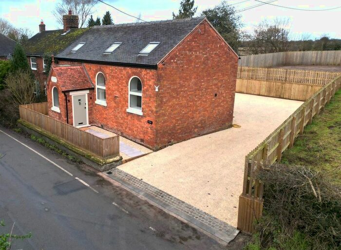 3 Bedroom Semi-Detached House For Sale In Crewe Road, Hatherton, Nantwich, CW5