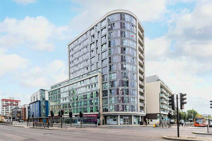 3 Bedroom Apartment To Rent In Rick Roberts Way, London, E15