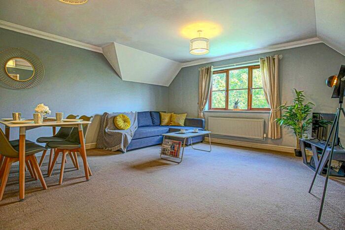 2 Bedroom Serviced Apartments To Rent In Perivale, Milton Keynes, Buckinghamshire, MK10