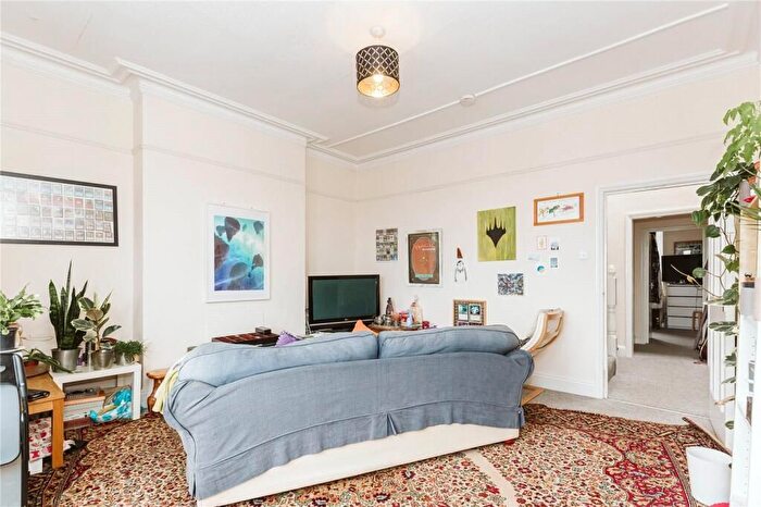 4 Bedroom Semi-Detached House To Rent In Cromwell Road, Bristol, BS6