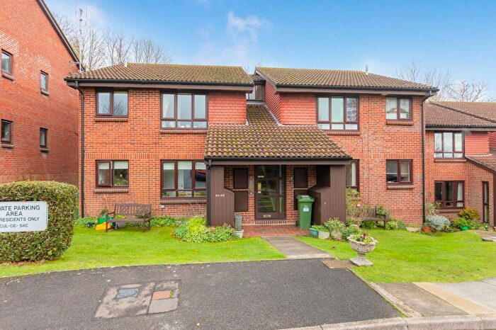 2 Bedroom Property For Sale In Warren Drive, Lewes, BN7