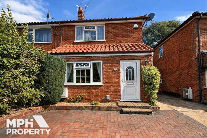 3 Bedroom Semi Detached House To Rent In Crome Road, Norwich, NR3