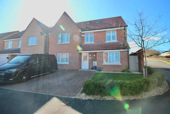 5 Bedroom Detached House To Rent In Trem Yr Afon, Cefn Hengoed, Hengoed, CF82