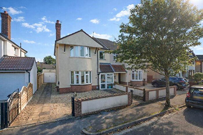 3 Bedroom Semi Detached House For Sale In Totterdown Road, South Ward - Superb `s Family Home, BS23