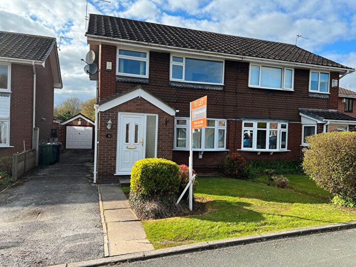 3 Bedroom Semi Detached House To Rent In Troutbeck Close, Beechwood, WA7