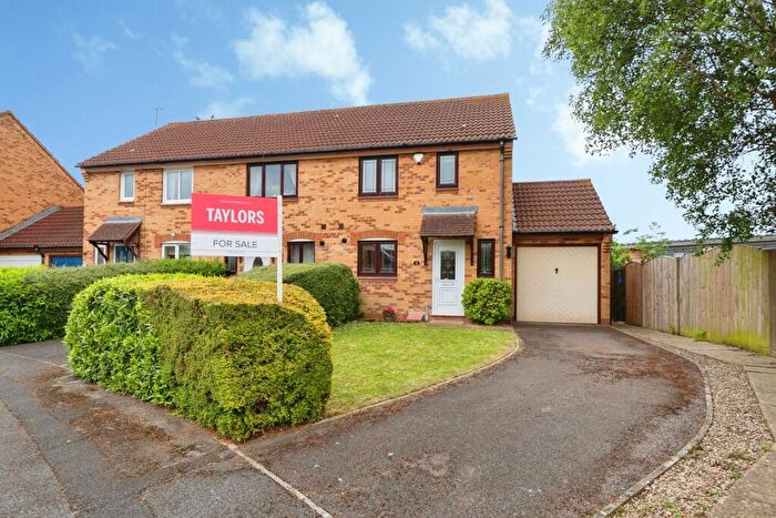 3 Bedroom End Of Terrace House For Sale In Willow Bed Close, Bristol, Somerset, BS16