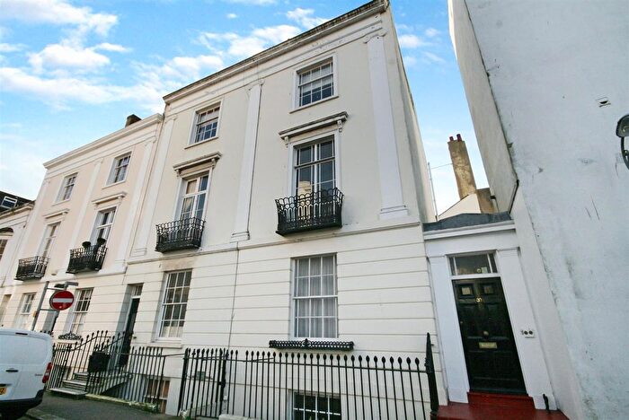 2 Bedroom Maisonette To Rent In Norfolk Square, Brighton, BN1