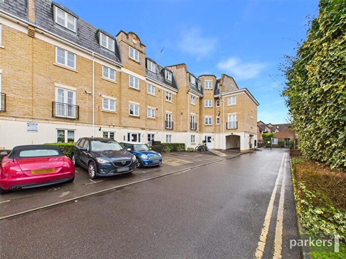 2 Bedroom Apartment To Rent In Regents Riverside, Brigham Road, Reading, Berkshire, RG1