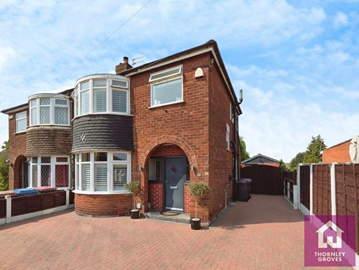3 Bedroom Semi-Detached House For Sale In Selsby Avenue, Eccles, M30