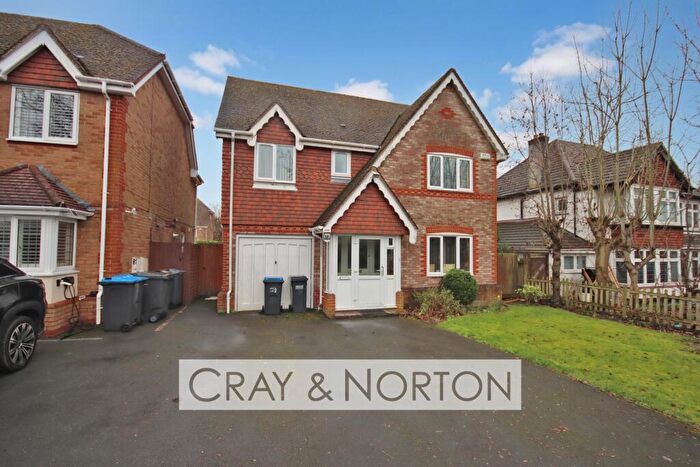4 Bedroom Detached House For Sale In Cardinal Close, Sanderstead, CR2