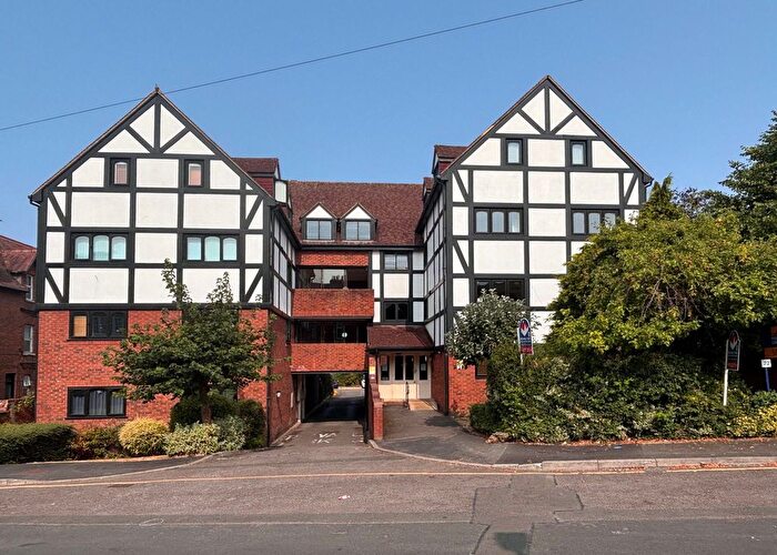 1 Bedroom Flat For Sale In Alexandra Road, Gloucester, GL1